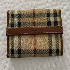 Burberry woman’s wallet